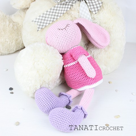 В'язаний зайчик Tanati Crochet