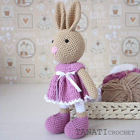 В'язаний зайчик Tanati Crochet