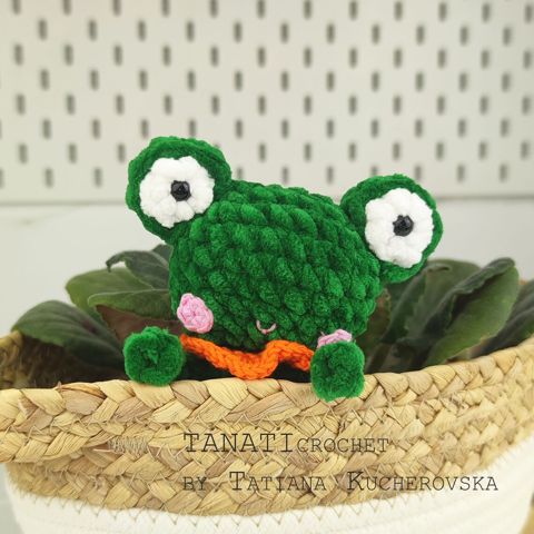 В'язана жабка Tanati Crochet